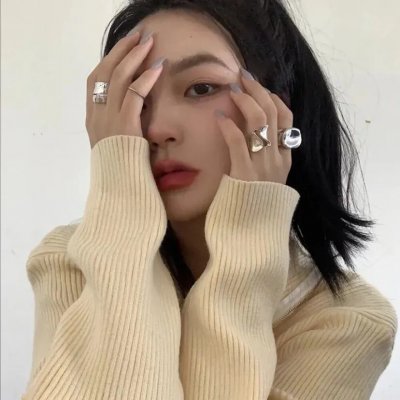 悬挂的太阳 海报